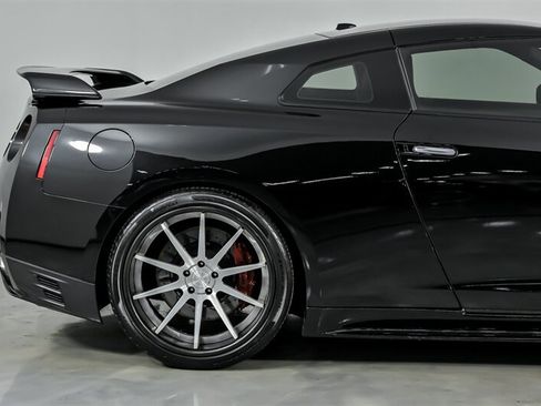 Used 2012 Nissan GT-R Black Edition AWD/4WD image 13