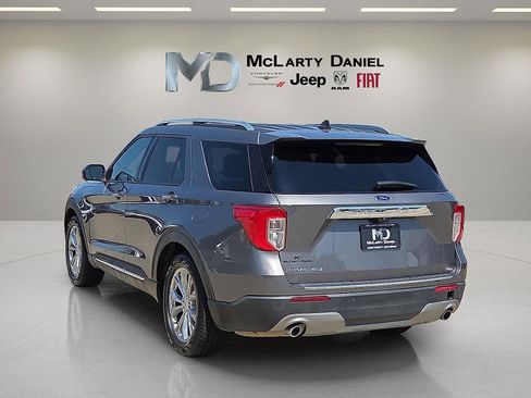 Used 2022 Ford Explorer Limited image 4