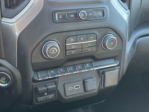 Used 2023 Chevrolet Silverado 1500 Custom image 13