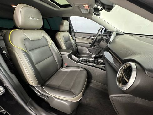 Used 2025 Chevrolet Trax ACTIV w/ Sunroof Package FWD image 6