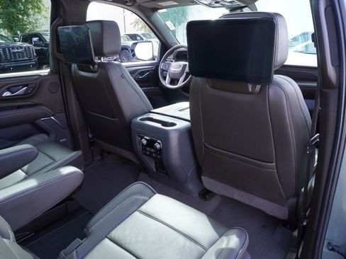 Certified 2024 GMC Yukon XL Denali image 11