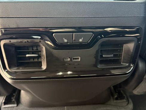 Used 2025 GMC Sierra 1500 AT4 w/ AT4 Premium Package image 16