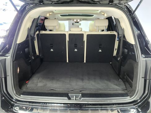 Used 2022 Mercedes-Benz GLB 250 4MATIC image 14