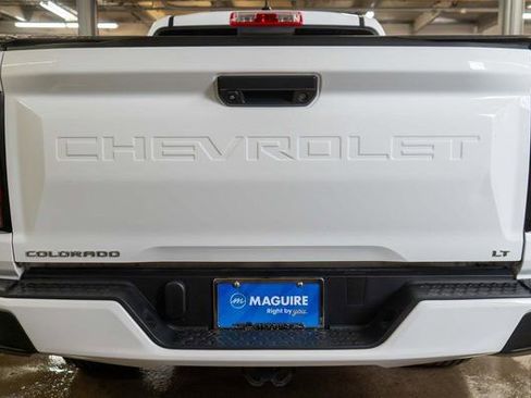 Used 2023 Chevrolet Colorado LT w/ LT Convenience Package AWD/4WD image 7