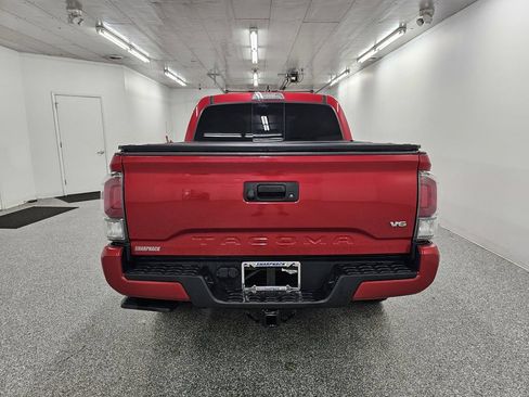 Used 2023 Toyota Tacoma TRD Sport AWD/4WD image 5