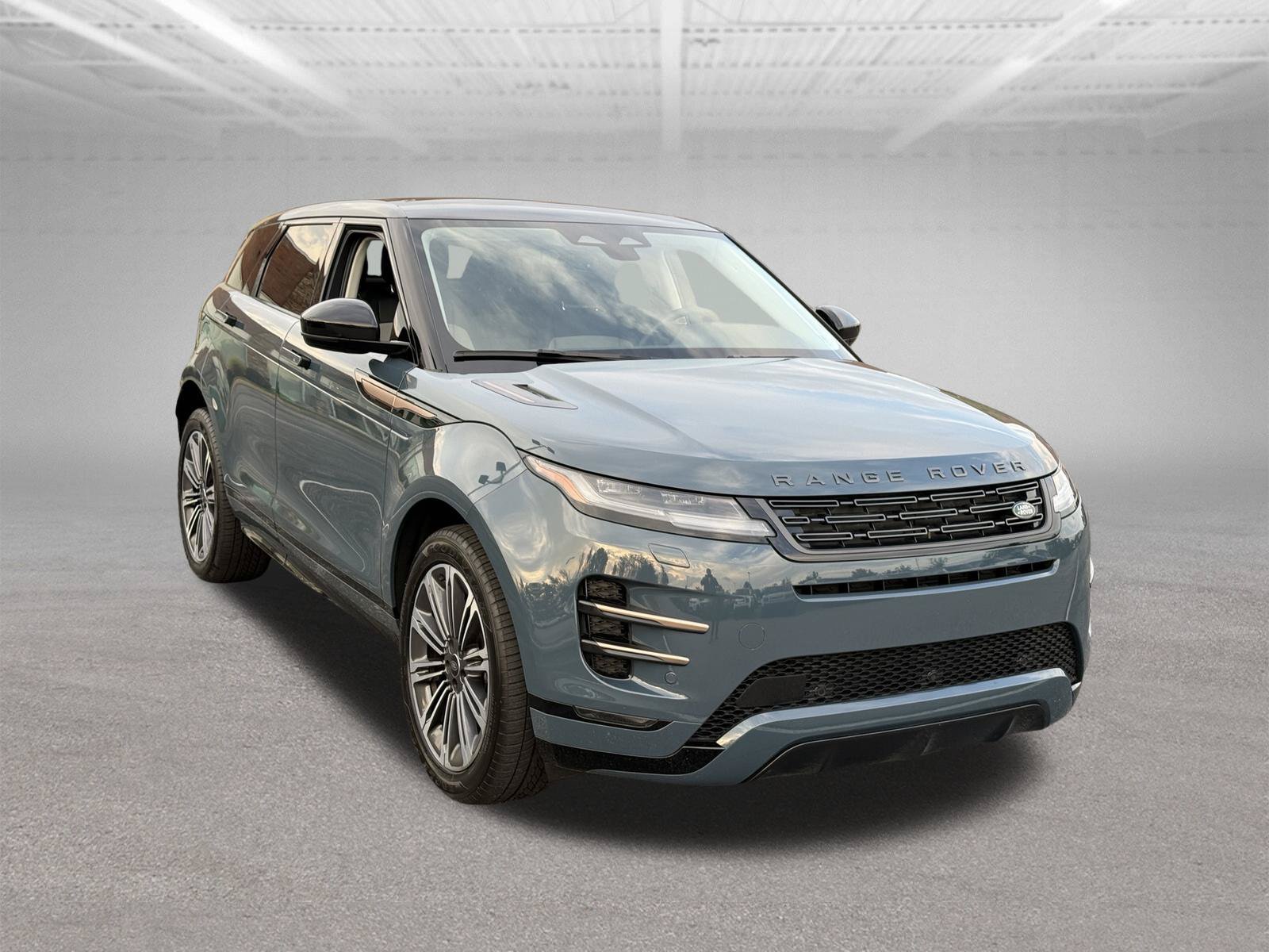 Used 2024 Land Rover Range Rover Evoque Dynamic SE AWD/4WD image 12