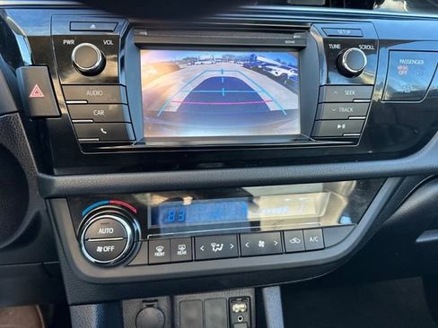 Used 2014 Toyota Corolla S image 18