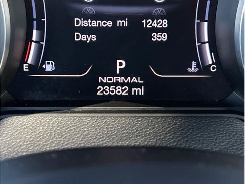 Used 2022 Maserati Levante GT image 21