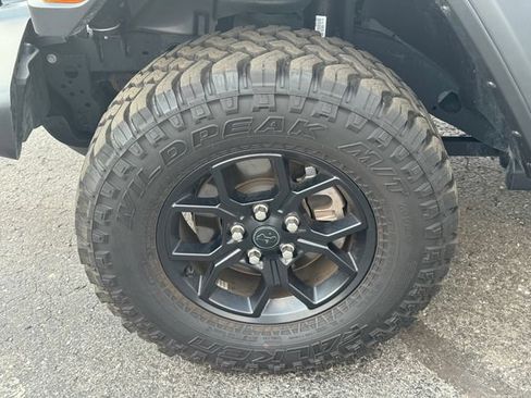 Used 2025 Jeep Wrangler Unlimited Sport AWD/4WD image 10