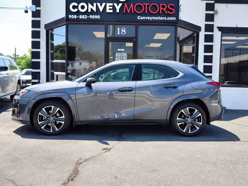 Used 2023 Lexus UX 250h AWD w/ Premium Package image 7