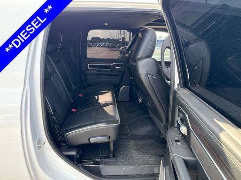 Used 2025 RAM 3500 Laramie AWD/4WD image 11