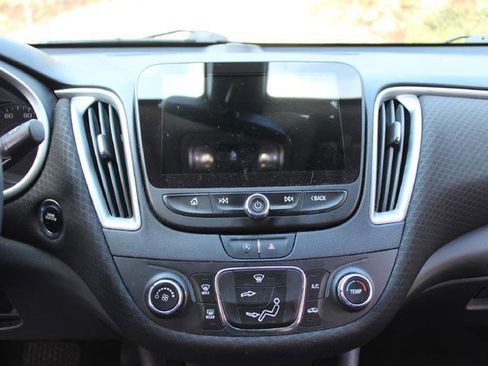 Used 2021 Chevrolet Malibu RS image 17