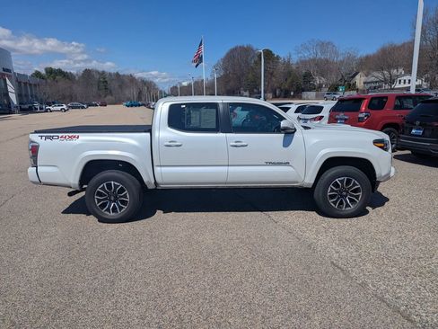 Used 2023 Toyota Tacoma TRD Sport AWD/4WD image 7