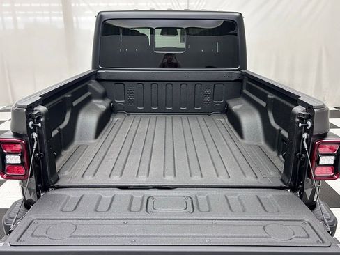 New 2026 Jeep Gladiator Mojave AWD/4WD image 10