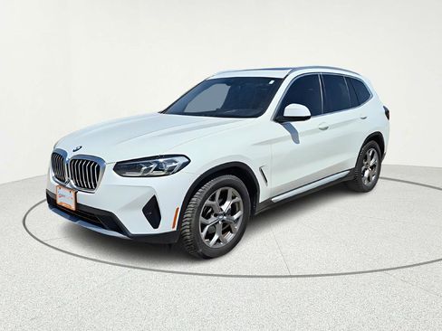 Used 2022 BMW X3 xDrive30i w/ Convenience Package AWD/4WD image 2