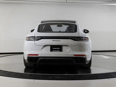 Certified 2023 Porsche Panamera Platinum Edition image 6