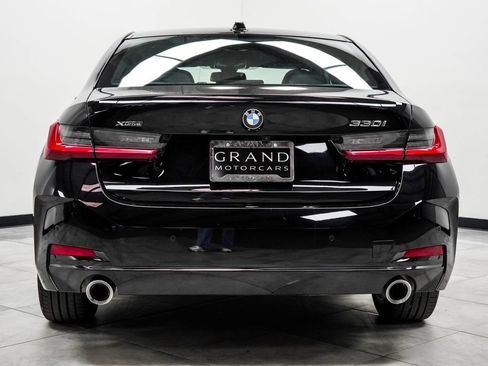 Used 2025 BMW 330i xDrive Sedan AWD/4WD image 9