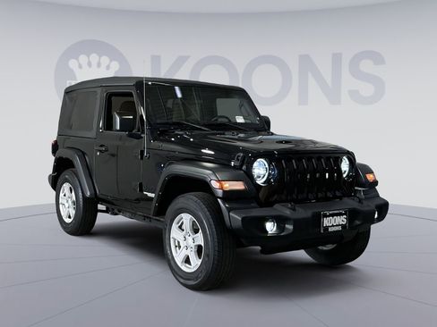 Used 2021 Jeep Wrangler Sport S image 18