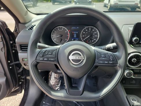 Used 2025 Nissan Sentra S FWD image 24