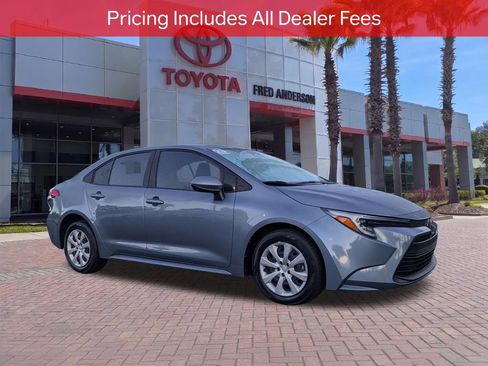 Used 2023 Toyota Corolla LE FWD image 1