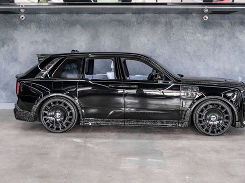 Used 2026 Rolls-Royce Cullinan AWD/4WD image 11
