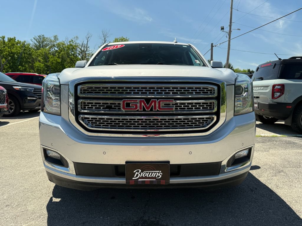 Used 2019 GMC Yukon XL SLT w/ Open Road Package AWD/4WD image 2
