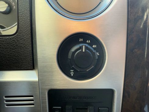 Used 2013 Ford F150 Platinum w/ Max Trailer Tow Pkg image 16