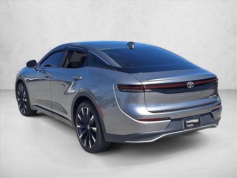 Used 2023 Toyota Crown Platinum AWD/4WD image 7