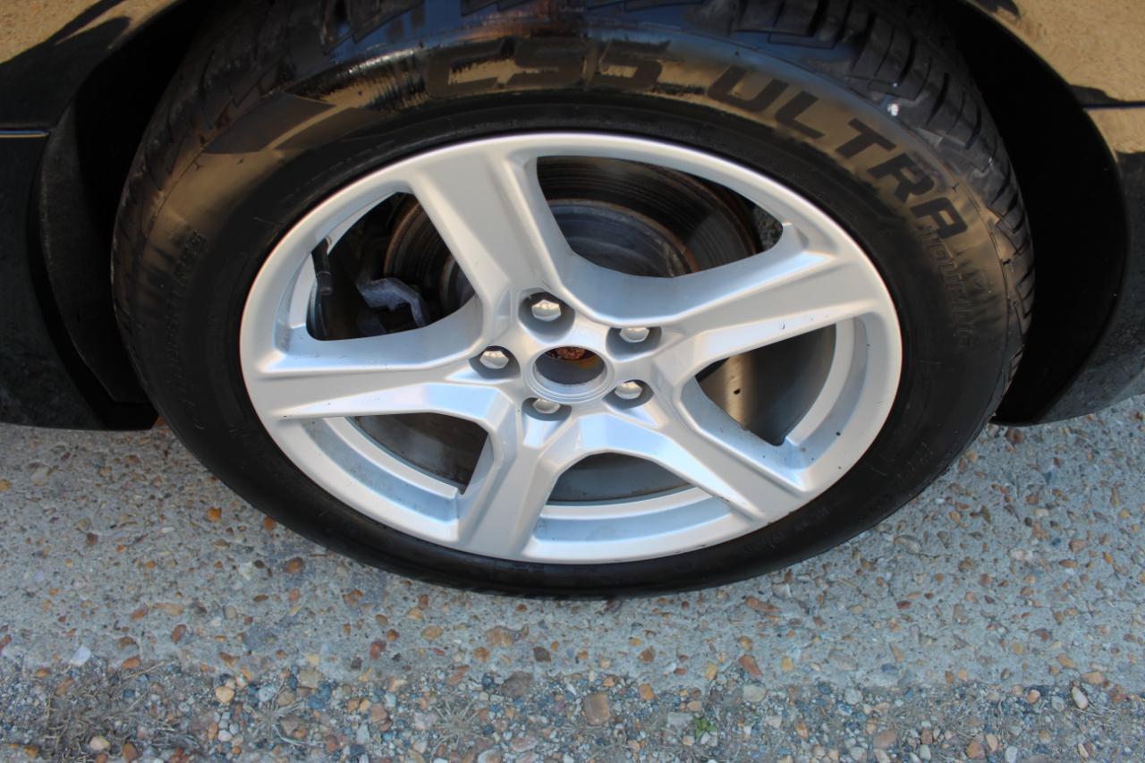 Used 2020 Chevrolet Camaro LT RWD image 30