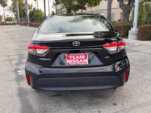 Used 2024 Toyota Corolla LE FWD image 7