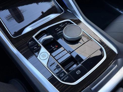 Used 2025 BMW X6 xDrive40i image 23