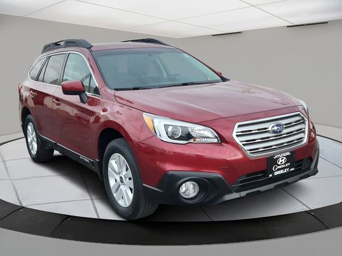 Used 2017 Subaru Outback 2.5i Premium image 4