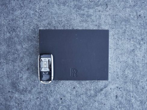 Used 2021 Rolls-Royce Cullinan Black Badge image 89