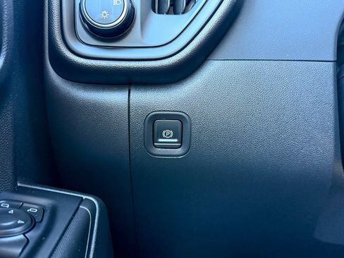 Certified 2022 Chevrolet Silverado 1500 Custom Trail Boss image 36