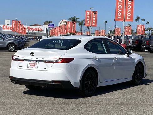 Certified 2026 Toyota Camry SE w/ Convenience Package image 42