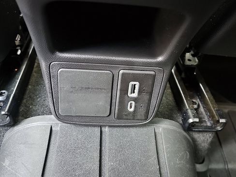 Used 2021 Buick Encore GX Preferred w/ Cold Weather Comfort Package image 11