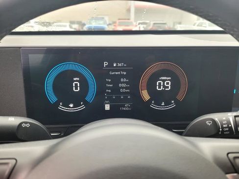 Used 2024 Hyundai Kona SEL image 18