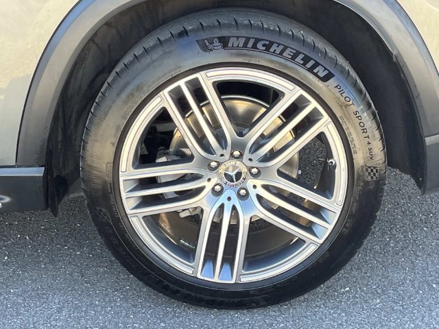 Used 2020 Mercedes-Benz GLS 450 4MATIC image 11