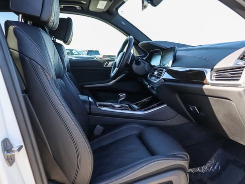 Used 2023 BMW X5 xDrive40i w/ Luxury Seating Package image 23