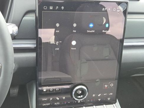 New 2026 GMC Terrain AT4 w/ Convenience Package III image 32