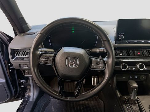 Used 2025 Honda Civic Sport image 11