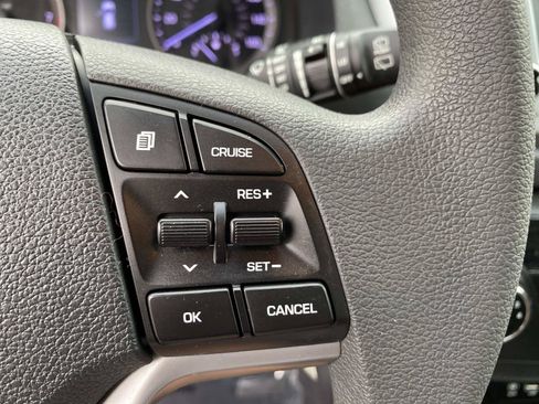 Used 2018 Hyundai Tucson SE AWD/4WD image 16