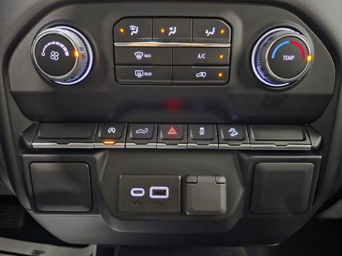 Used 2022 Chevrolet Silverado 1500 Custom Trail Boss w/ Safety Confidence Package image 33