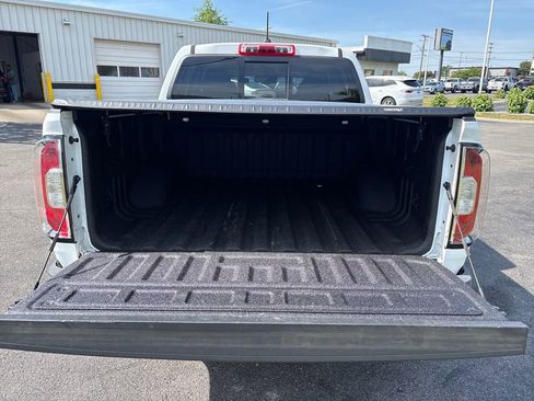 Used 2022 GMC Canyon 4x4 Crew Cab AT4 w/ Driver Alert Package image 33