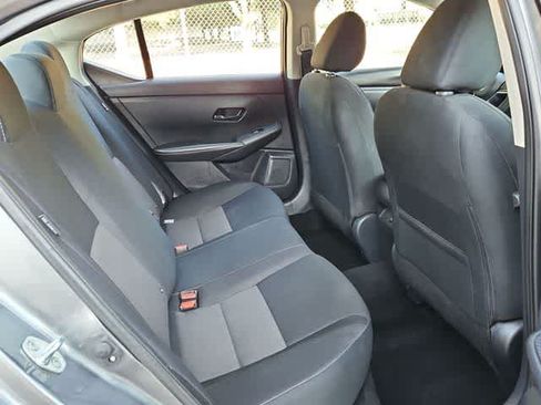 Used 2024 Nissan Sentra SV FWD image 17