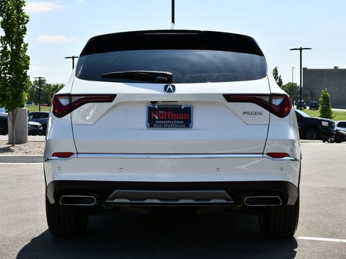 Used 2025 Acura MDX w/ Technology Package FWD image 8