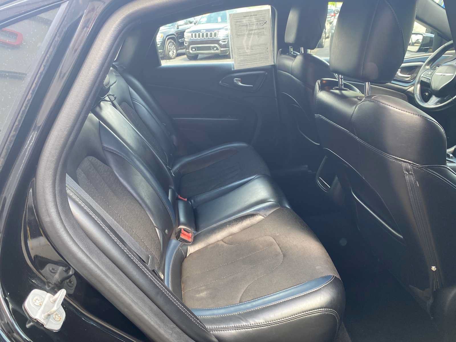 Used 2015 Chrysler 200 S FWD image 25