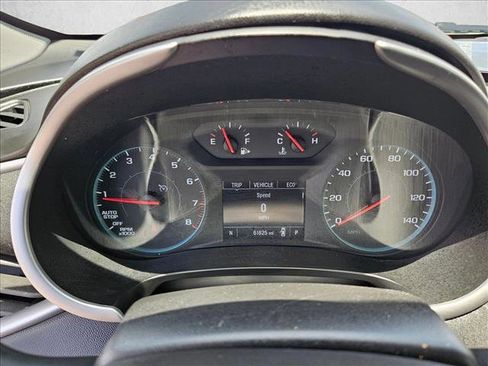 Used 2024 Chevrolet Malibu LT FWD image 11
