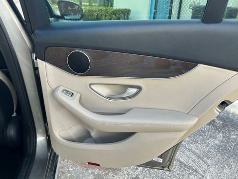 Used 2020 Mercedes-Benz C 300 Sedan image 41