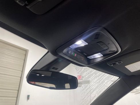 Used 2023 Chevrolet Traverse LT w/ Midnight/Sport Edition image 18